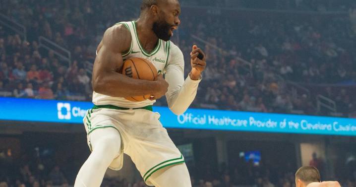 Payton Pritchard scores 42, Jaylen Brown gets triple-double as Celtics outlast Cavaliers 117