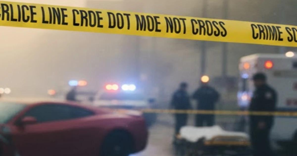 Mujer muere tras salir proyectada luego de que conductora chocara contra un poste de luz en Insurgentes