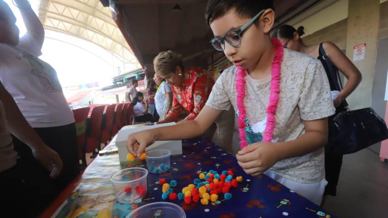 Entre risas y diversión, niños y jóvenes con discapacidad disfrutan de fiesta en el Teodoro Mariscal