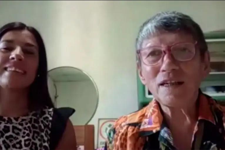 Jubilada entrerriana terminó la secundaria a los 75 años: “sin tecnología, con mucho esfuerzo, lápiz y papel”