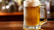 Texas Roadhouse's Strict Beer Rule Ensures Your Brew Is Always Frosty