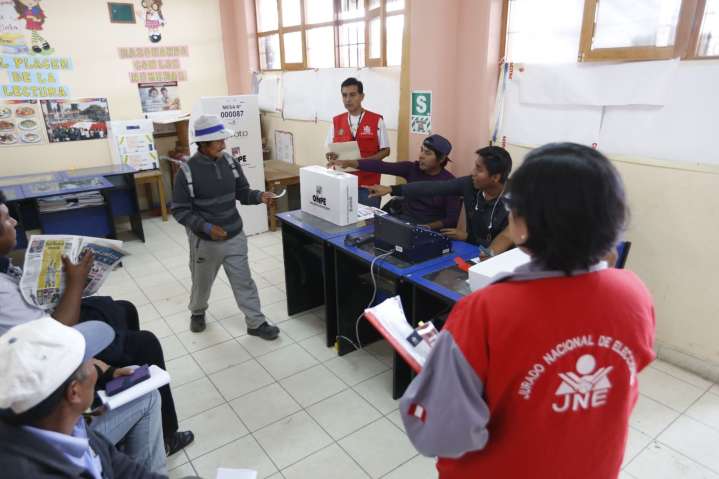 ONPE fija plazo y 37 organizaciones elegirán candidatos por delegados