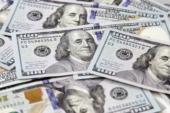 ¿A cuánto cotiza el dólar blue y el oficial este jueves 11 de diciembre?