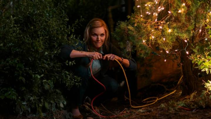 'Oh. What. Fun.' Review: Michelle Pfeiffer Spreads Holiday Jeers