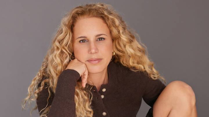 How Stormy Daniels, Elizabeth Holmes Inspired Amy Chozick Debut Novel