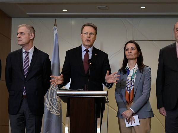 A U.N. team in Lebanon examines options for border area with Israel after peacekeepers leave