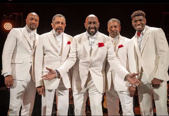 This Detroit native never imagined performing at Lions halftime as a Temptation