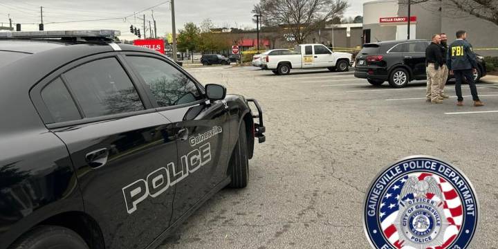Gainesville bank robbery thwarted, suspect arrested, police say