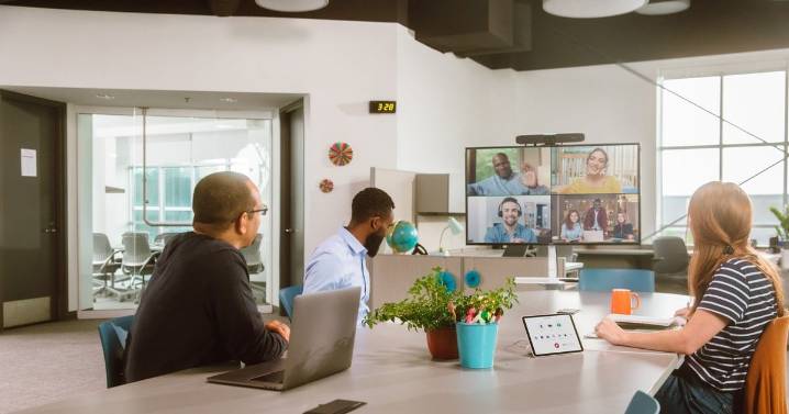 México lidera en bienestar laboral, pero la inseguridad sigue golpeando a los trabajadores