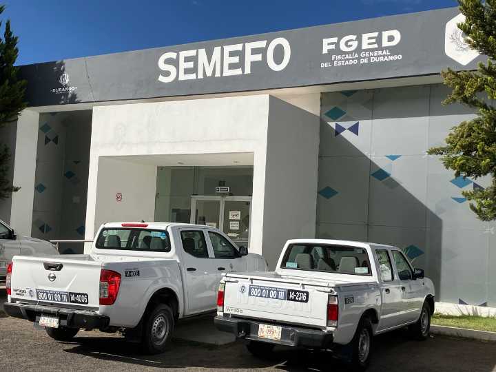 Hallan sin vida a adulto mayor en costado de la carretera Durango