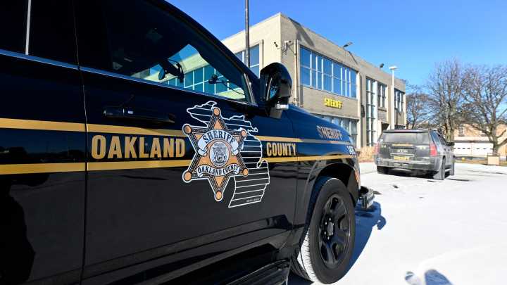 Oakland Co. sheriff closes admin building due to Legionella bacteria