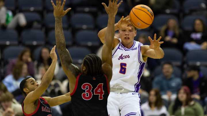 Evansville Purple Aces host the Ball State Cardinals at Ford Center