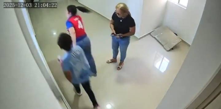 Video revela brutal ataque de pitbull a niño en edificio residencial