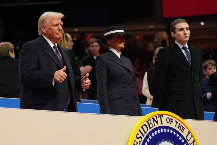 Melania y Barron Trump podrían verse afectados por proyecto de ley que prohíbe doble ciudadanía