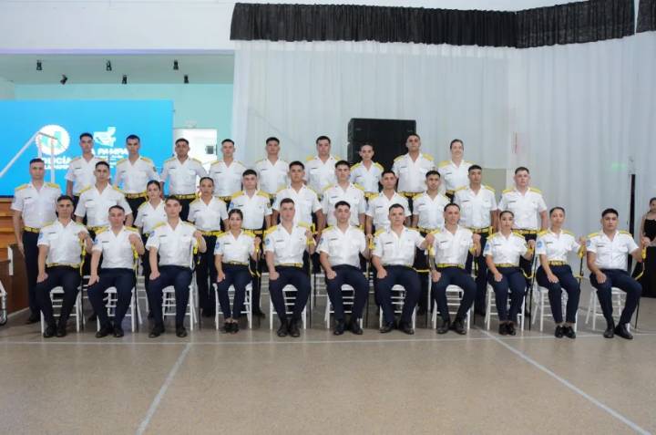 Egresaron 31 nuevos oficiales ayudantes de la Policía