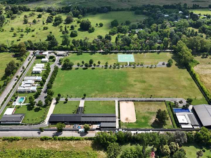 La Justicia Penal Económico rechazó investigar a "Chiqui" Tapia por la mansión en Pilar