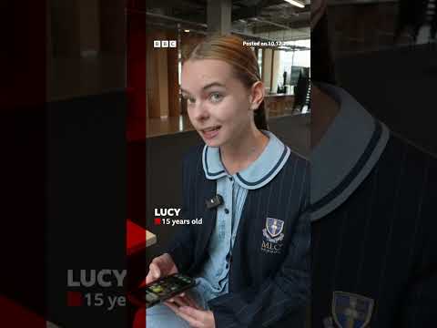 Australian teens test out social media on first day of ban. #Australia #SocialMediaBan #BBCNews