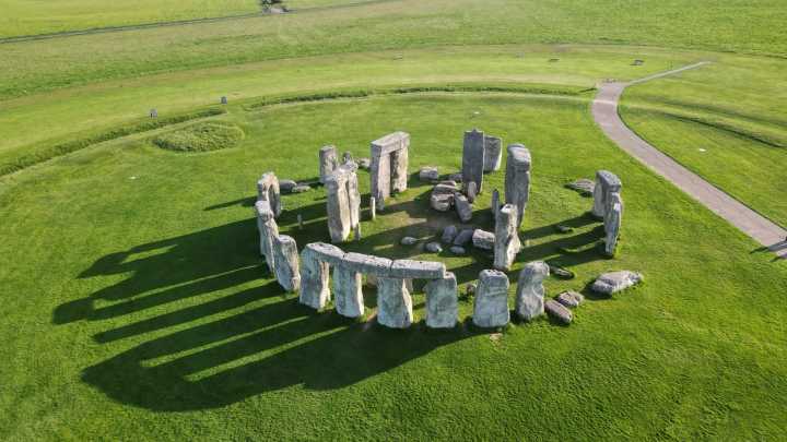 Archaeologists Just Discovered A Secret Structure Beneath Stonehenge That Reveals Surprising Clues About Its Ancient Builders