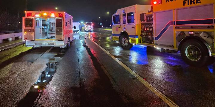 Deadly overnight crash closes Maynardville Highway, Rural Metro says