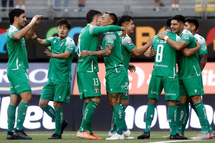 Audax Italiano aseguró su cupo a la Sudamericana tras vencer a Ñublense y dejó a Colo Colo casi sin opciones de clasificar