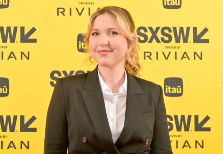 Late Night Host Faces Continued Illness, Cancels Rest of Standup Tour