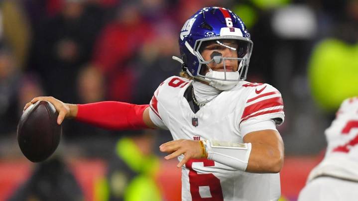 Giants routed by Patriots as Jaxson Dart's return, new DC do little to help