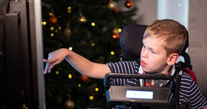 Brain damaged child shares three words that moved mum to tears