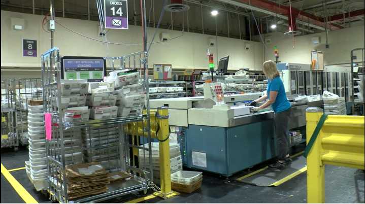 Running out of time: USPS shares final shipping deadlines for Christmas delivery