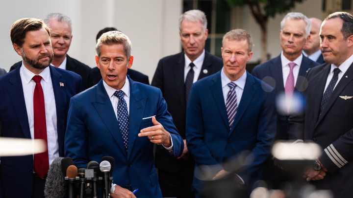 Travelers wear pajamas to airports in protest of government request