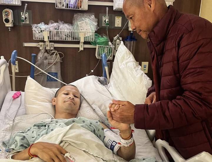 Monje budista sufre amputación tras accidente en caminata por la paz en Houston