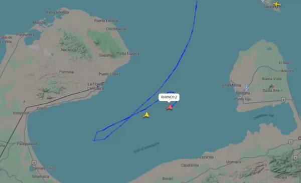 Tensión en el Caribe: dos cazabombarderos de EE.UU. sobrevolaron el espacio aéreo de Venezuela