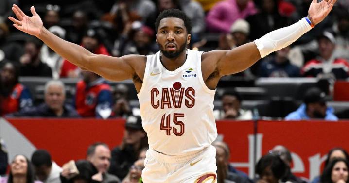 With 24 points, Donovan Mitchell produces the highest-scoring 4th quarter of the NBA season so far