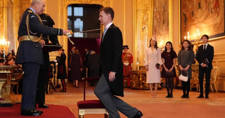 King jokes former chancellor should ‘keep trying’ to make Britain ‘great again’