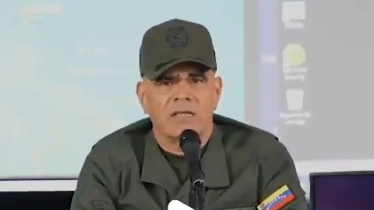 La fuerte advertencia de Vladimir Padrino ante vuelos militares de EE.UU.: "No se equivoquen"