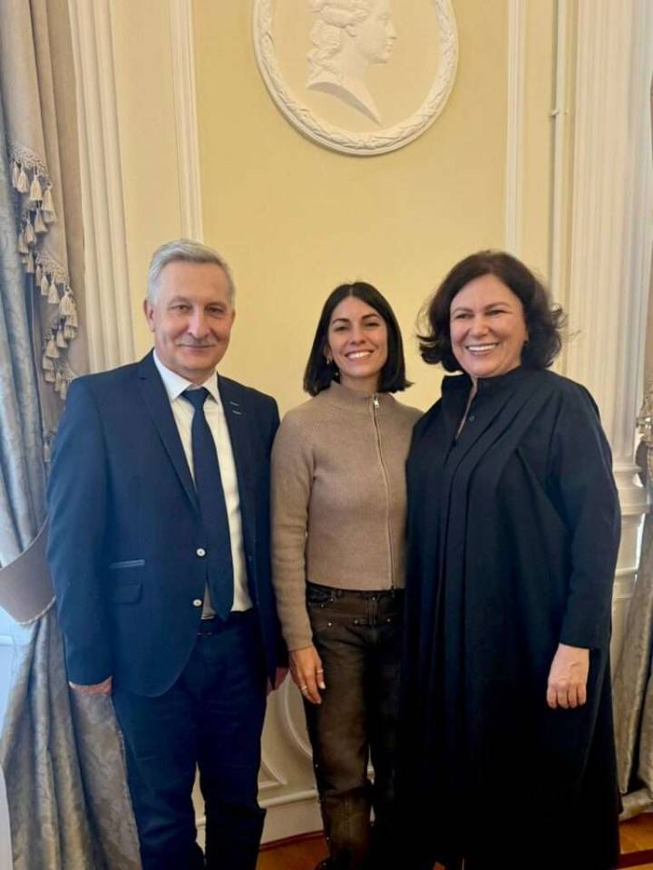 Graduada de la UNQ fue ganadora del Programa New Day Education