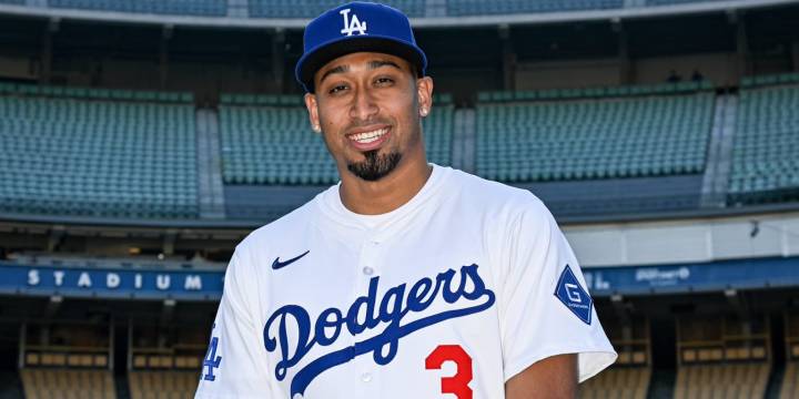 Edwin Díaz wears new uniform number with Dodgers