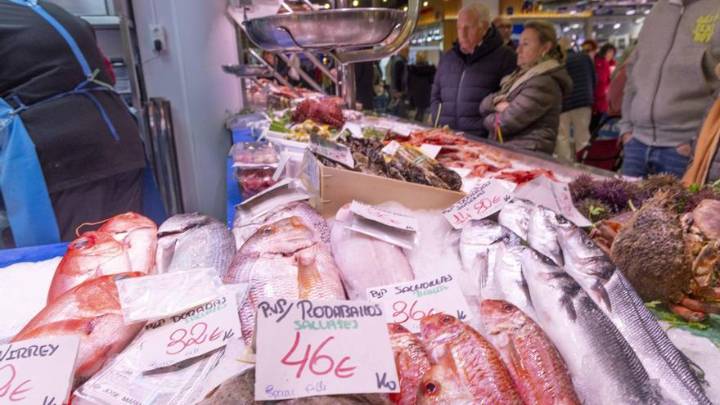 Salmonetes y lenguados sonríen con la menor presión pesquera
