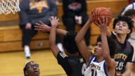 Bremerton basketball star Davis sets single-game school scoring record