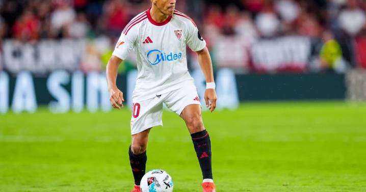 “Terminó de torcer la tarde con sus errores”: prensa española culpa a Alexis Sánchez del empate entre Sevilla y Valencia