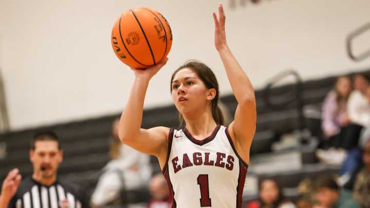 Wellington basketball senior standout voted Blue FCU Athlete of Week