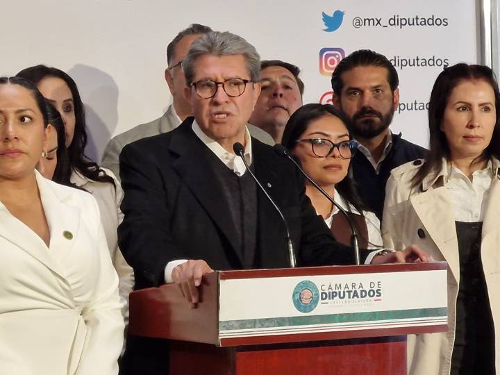 Monreal defiende cambios en Ley de Aguas y pide esperar el dictamen final