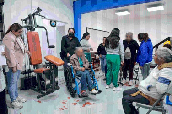 Entregan ayudas funcionales en Tlahuelilpan