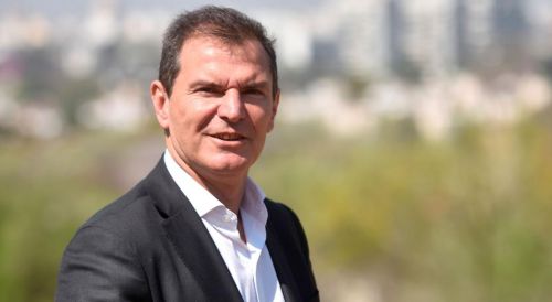 Bee Sellares: “Los padres deben explicar que no es una broma apostar”