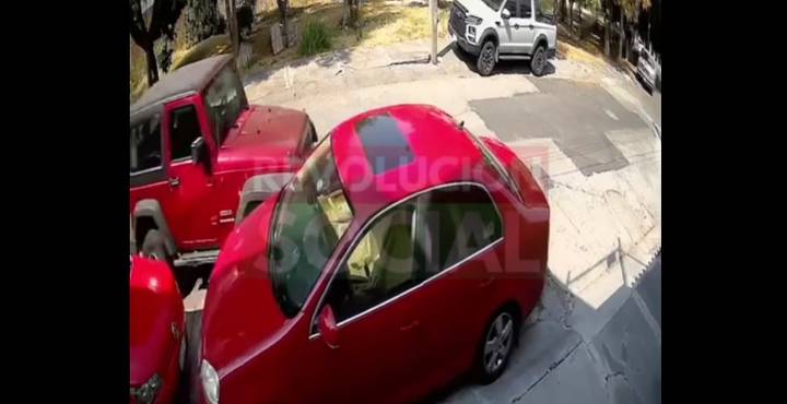 Choca y huye en Morelia; el momento quedó grabado