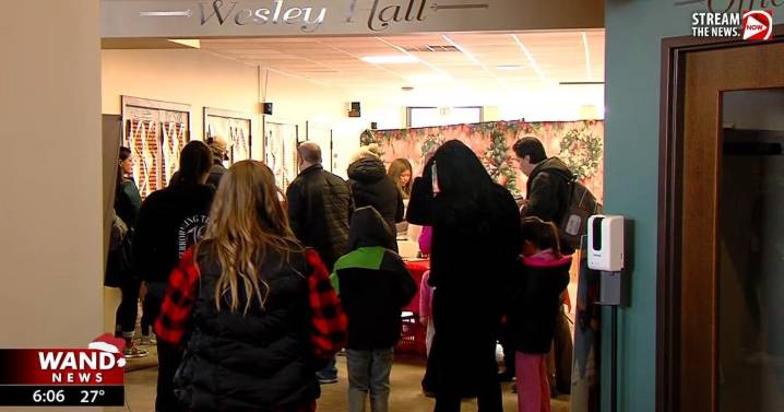 Families take part in Christmas fun in Chatham