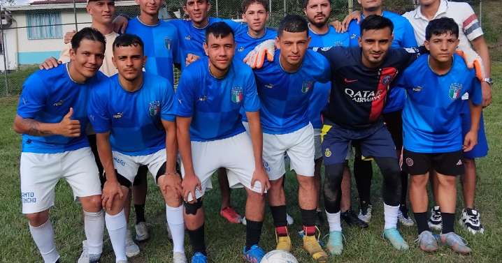 Caldas: Pueblo Nuevo iluminó el 8 de diciembre con la Copa velitas de fútbol y ganó de local