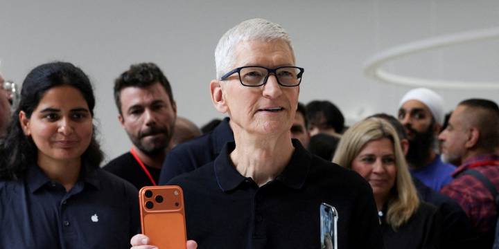 Apple ya tendría reemplazo para Tim Cook: se trataría del padre del iPod