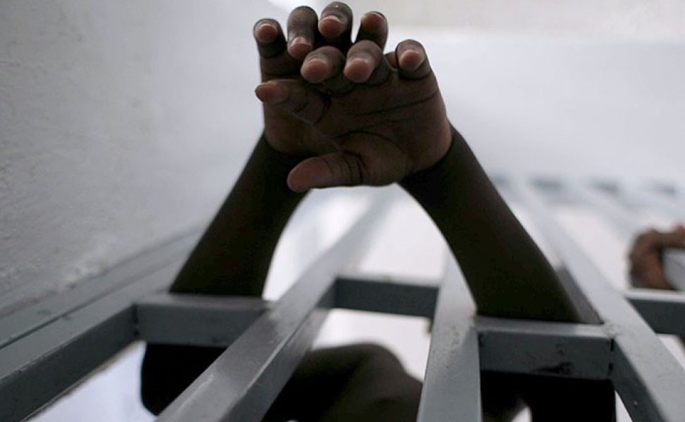 Acusan que imputados simulan tortura para justificar delitos