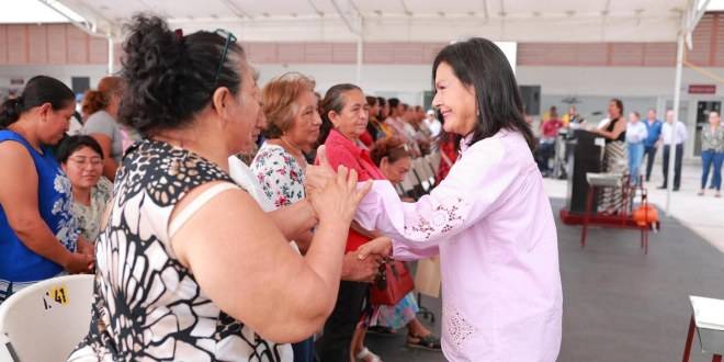 Yolanda Osuna impulsa la economía de mil 200 familias con entrega de molinos eléctricos a mujeres