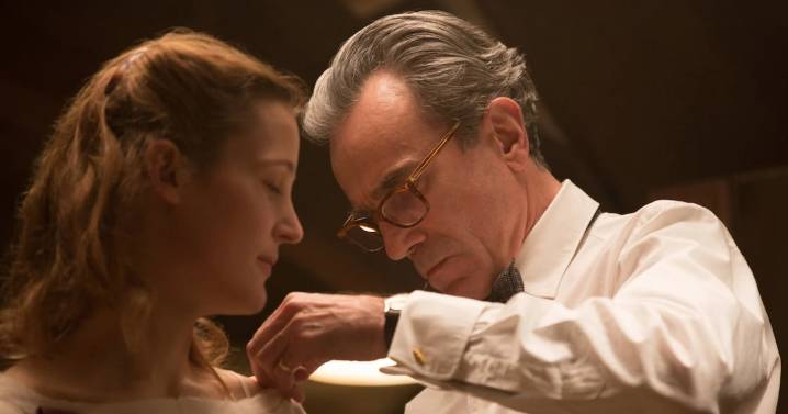 El hilo fantasma: la nueva vida de la película que abrumó a Daniel Day